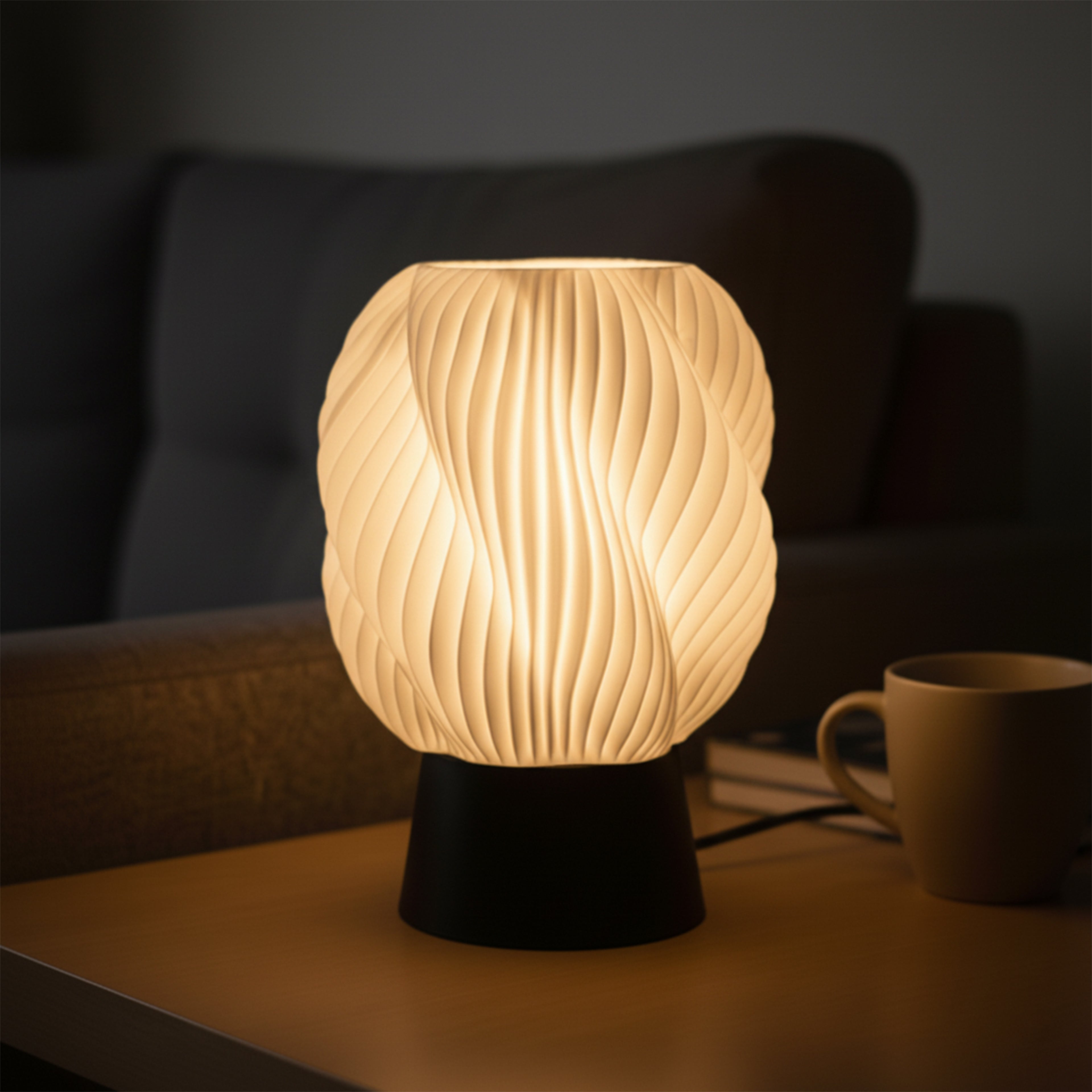 Ropelay Swirl Lamp